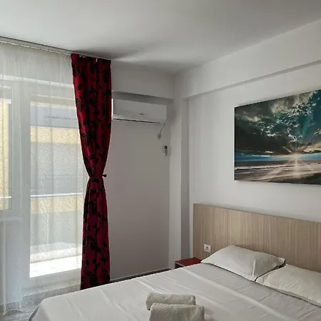Apartament Giulia Mamaia Nord Апартаменты Нэводари