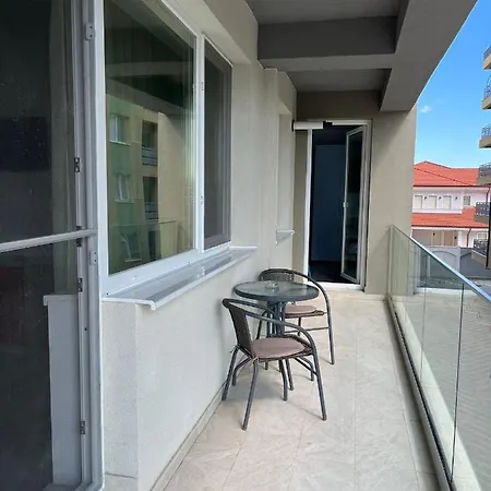 Apartament Giulia Mamaia Nord * Нэводари
